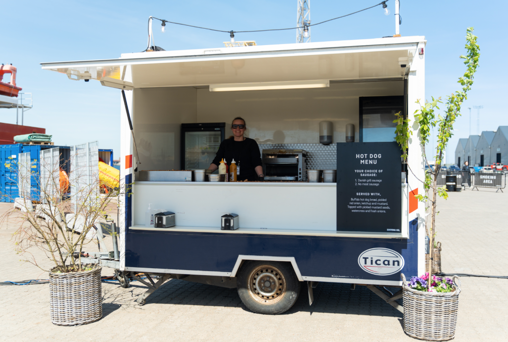 Hotdog-foodtruck ved event i Aarhus